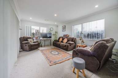 2/18 Maunu Road_3