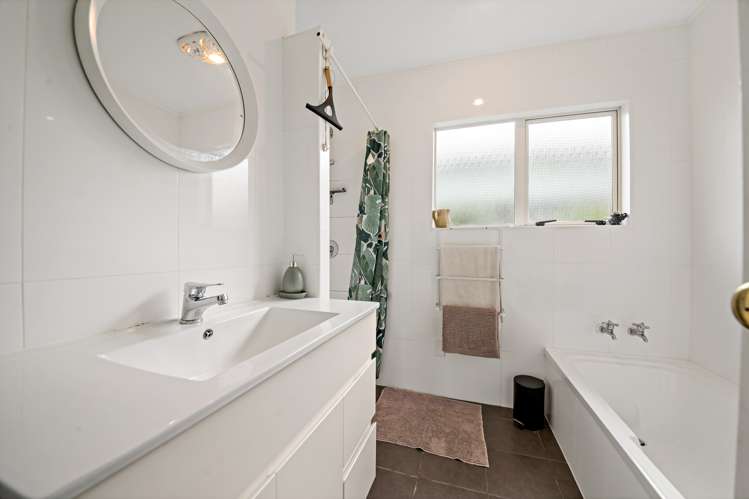 30a Royton Avenue Mangere East_16