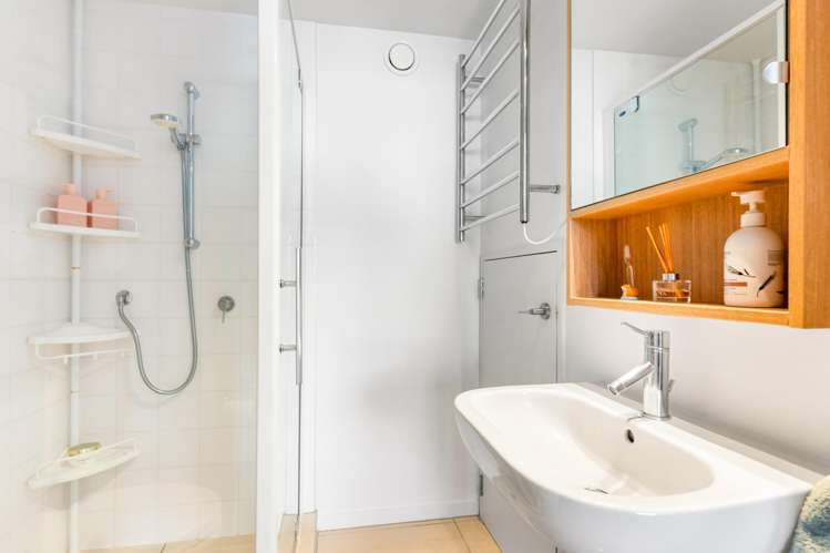 2E/245 Wakefield Street Te Aro_11