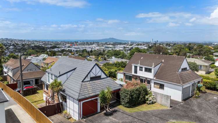 1/11 Hall Road Glenfield_1