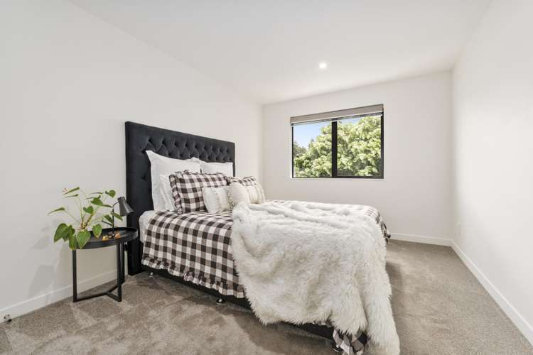 5B Beach Road Te Atatu Peninsula_13