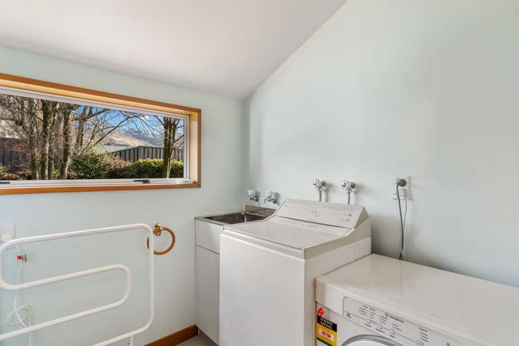 15b Heuchan Lane Wanaka_13