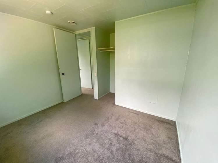 24 Waimahanga Road Onerahi_17