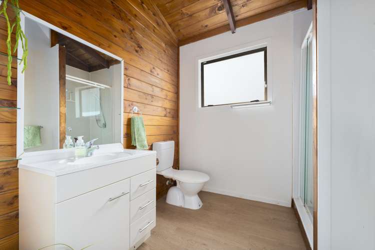 2/391 West Coast Road Glen Eden_7