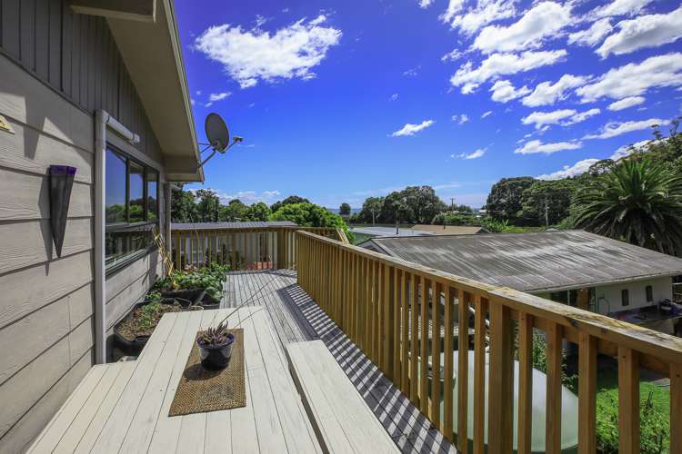 11 Firth View Road Te Puru ThamesCoromandel Houses for Sale