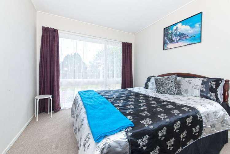 27 Diorella Drive Clover Park_9