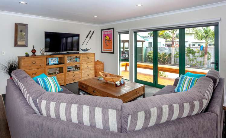 36 Charles Green Drive Cooks Beach_8