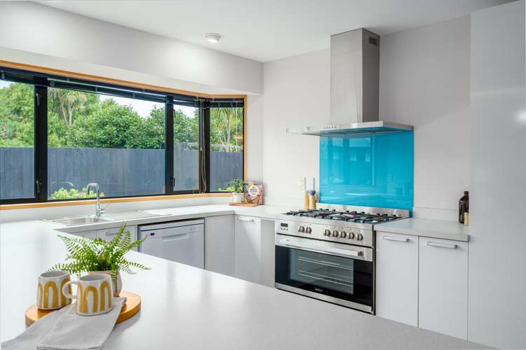 81 Chartwell Street Burwood_1