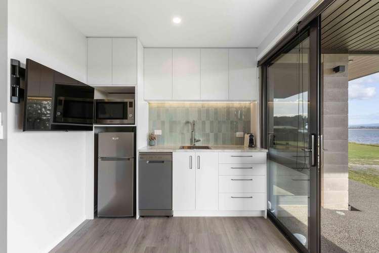 690 Pukehina Parade Pukehina_17