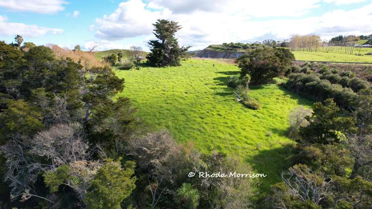 7 Te Tonga Road Matakohe_46