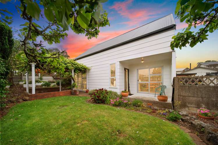 19a Ridgemount Rise Mangere Bridge_17