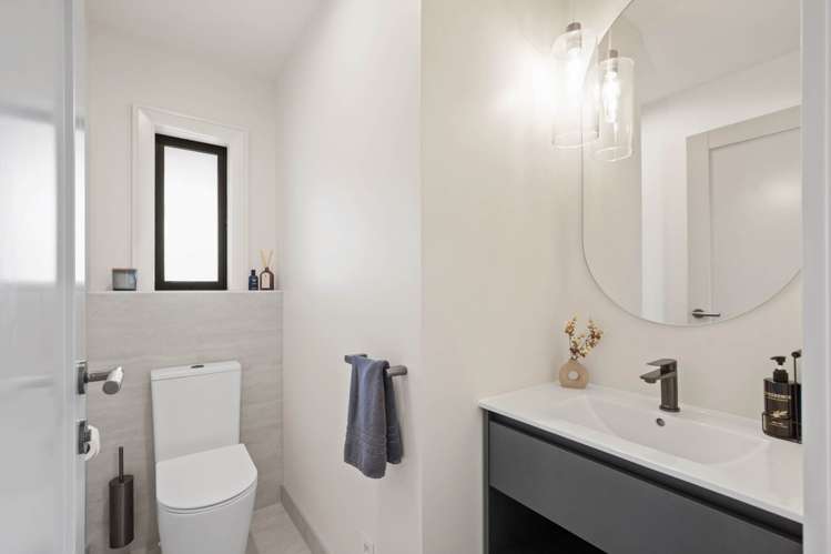 118 Beaver Road Bombay_18
