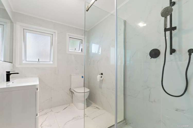 14 Theban Place Totara Vale_8