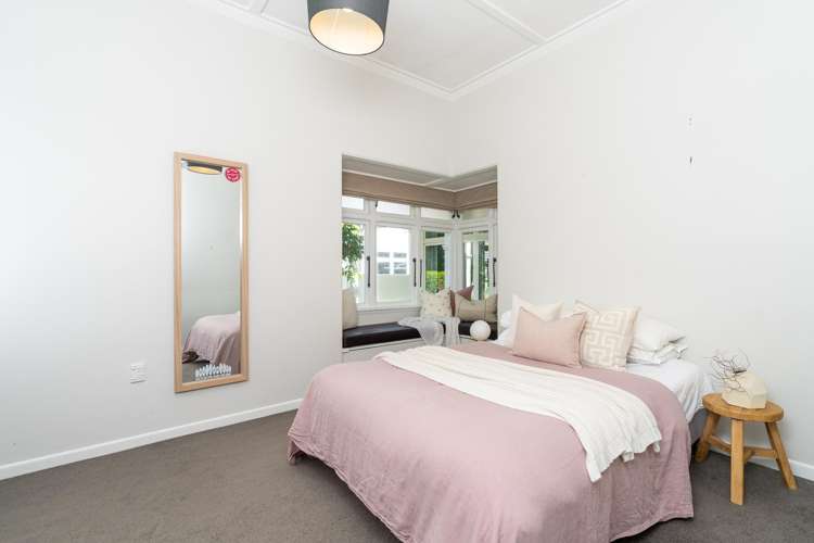 643 Grey Street Hamilton East_33