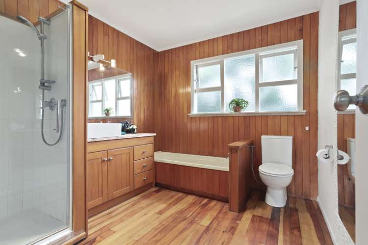 37 Rimutaka Place Titirangi_15