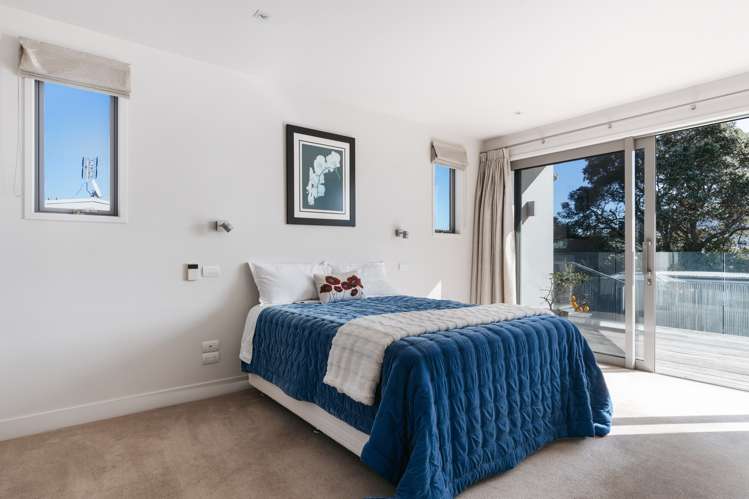 81 Marine Parade Mount Maunganui_17
