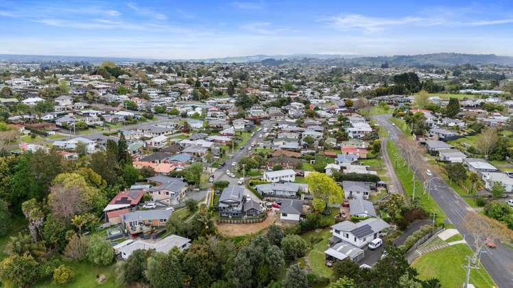 21A Sharyn Place Brookfield_1