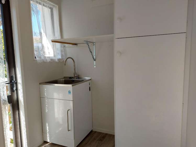 15 Holland Grove 1140_11