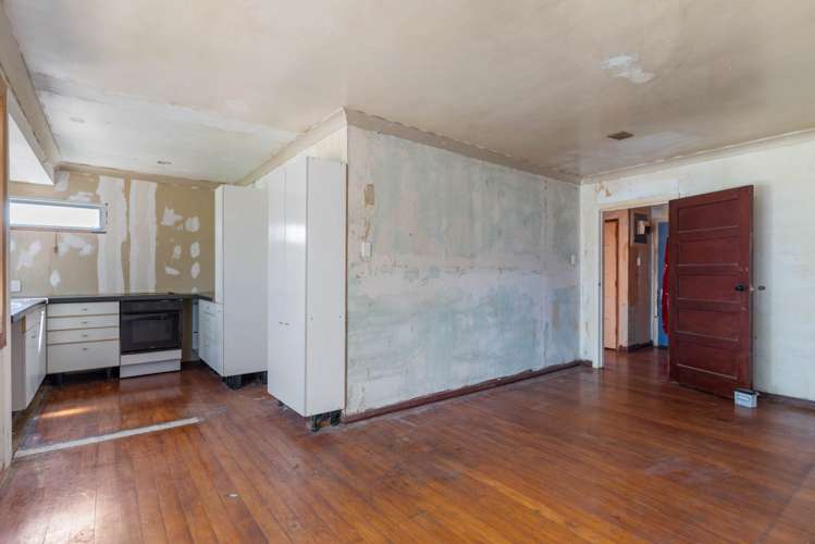 125 Titirangi Road New Lynn_16