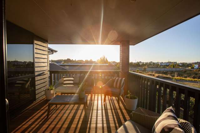 71 Probert Crescent Chartwell_2