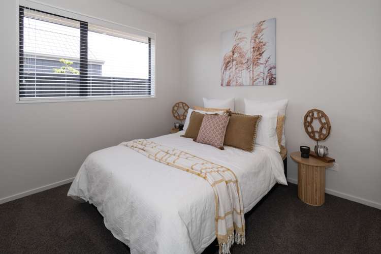 4 Strowan Avenue Elgin_18