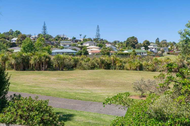 2/65 Charlotte Street Stanmore Bay_24