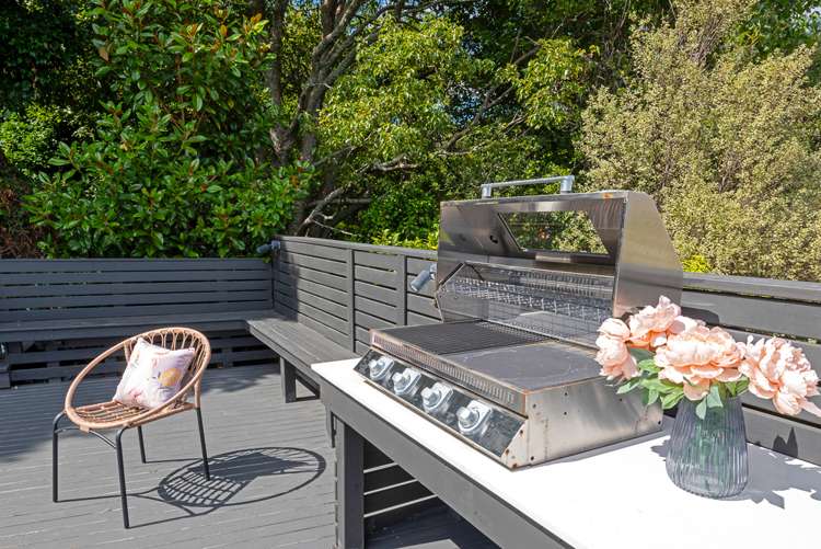 35 Pickwick Parade Mellons Bay_36