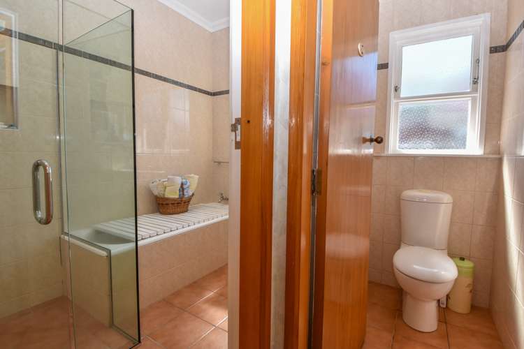 258 High Street North Carterton_15