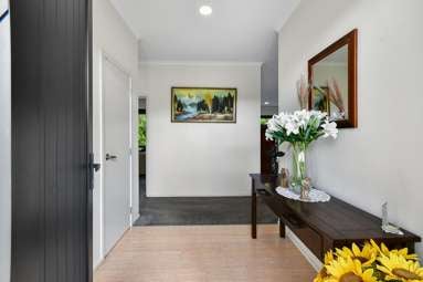 27 Searle Drive_3