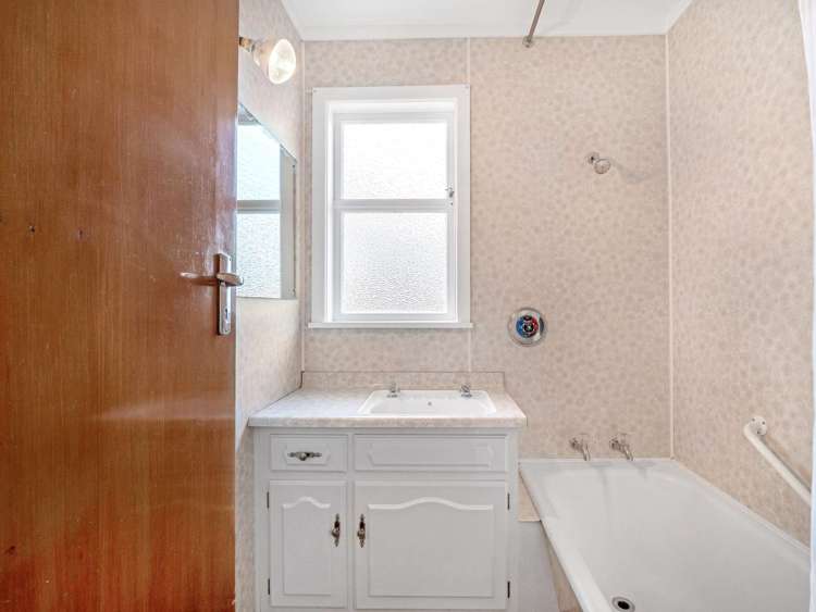 10 Burns Street Tawhero_17