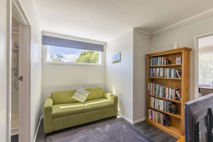4 Sunrise Boulevard Tawa_15
