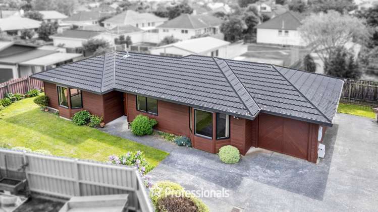 2/36 Thackeray Street Trentham_1