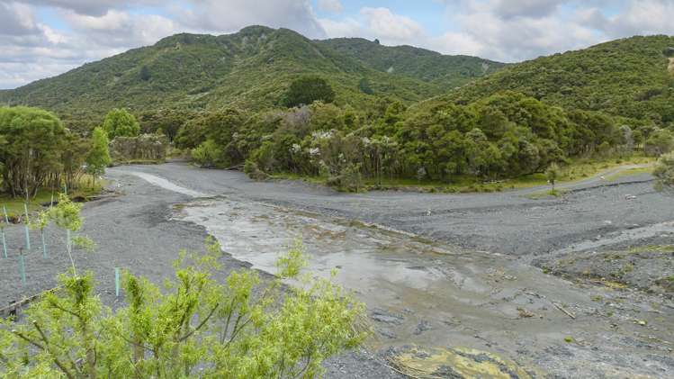 418 Kaiwaka Road Martinborough_12