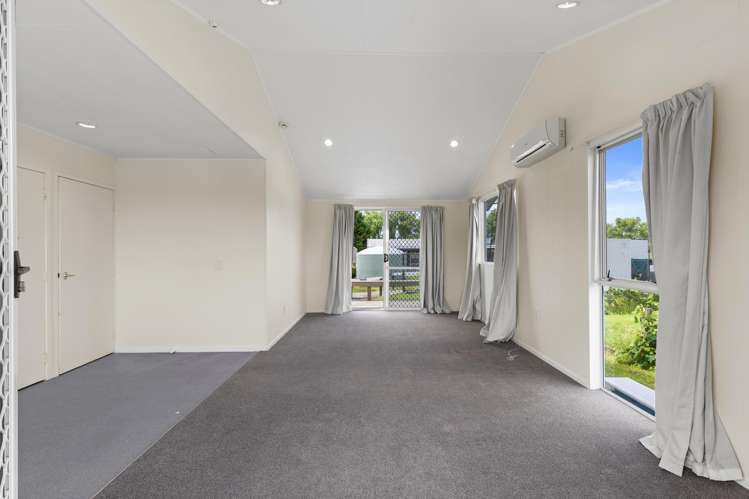 1922 State Highway 25 Pipiroa_17