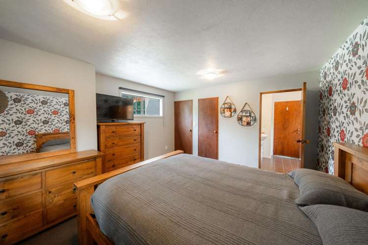 27 Wilcox Road Seaward Bush_16