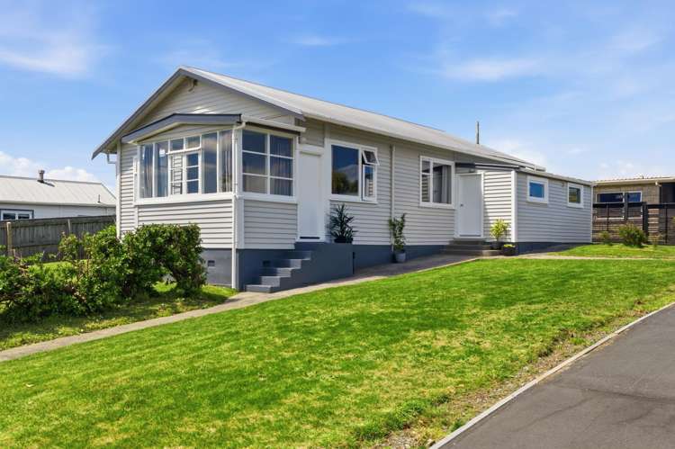 18 Hawtrey Terrace Johnsonville_15