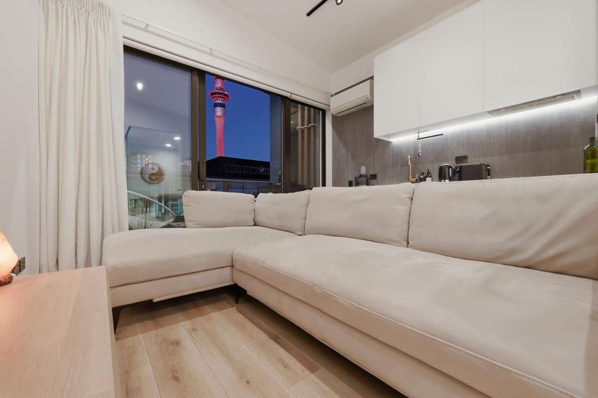 1003/6 Dock Street_4