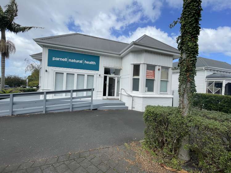 532 Parnell Parnell_7