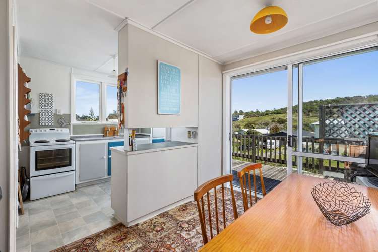 51 Pinedale Crescent Riversdale Beach_10