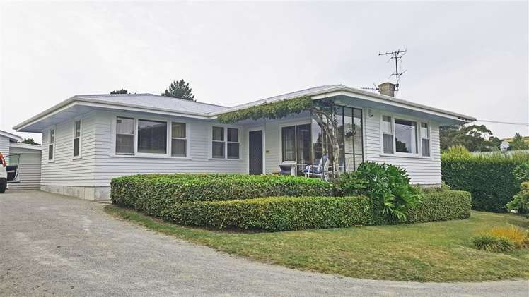 27 Wallis Road Kaiti_12