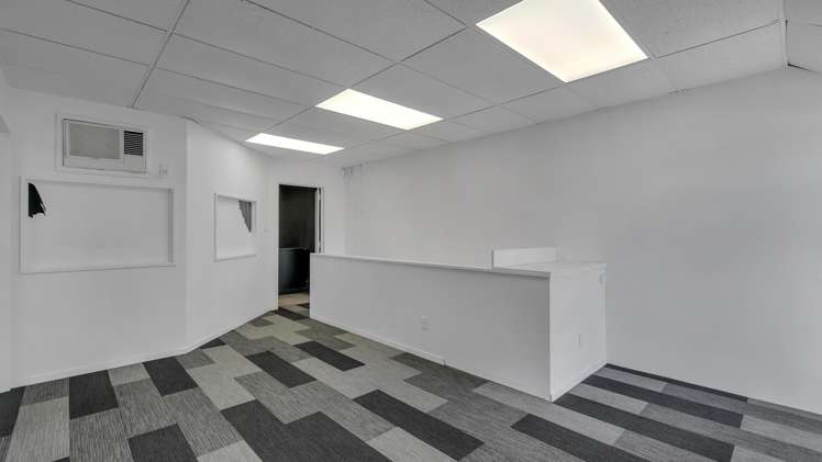 3 and 4/1008 Ferry Road Ferrymead_7