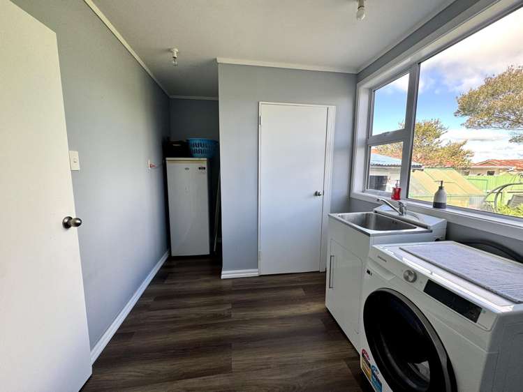 267 High Street Dannevirke_12