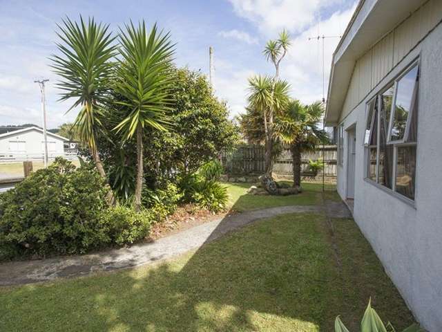 104 Beverley Terrace Whangamata_3