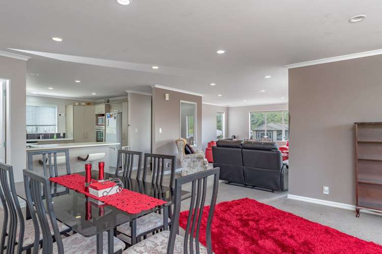 10 Frankie Stevens Place Riverstone Terraces_8