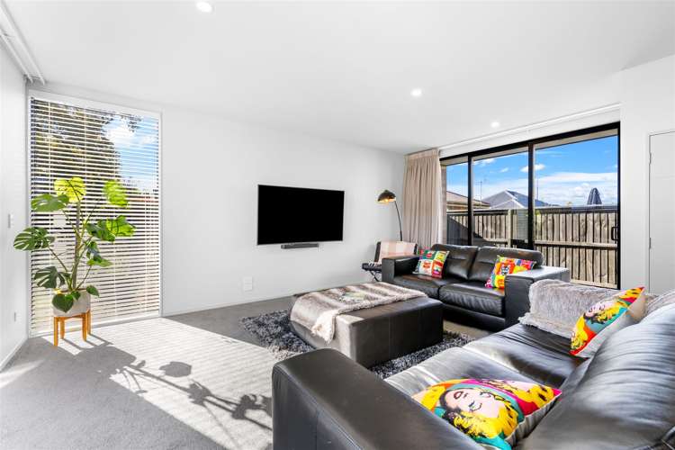 577 Madras Street Saint Albans_20