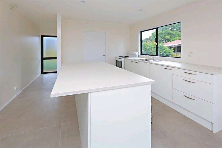 1/2 Barneys Farm Road Clendon Park_6