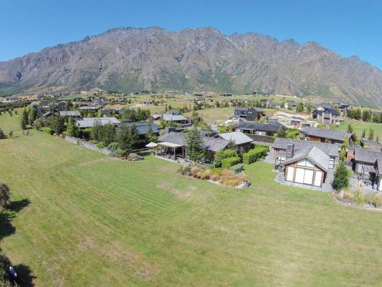 7 Reading Court Jacks Point_22