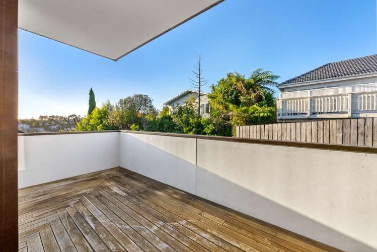 1/14a Richards Avenue Forrest Hill_19