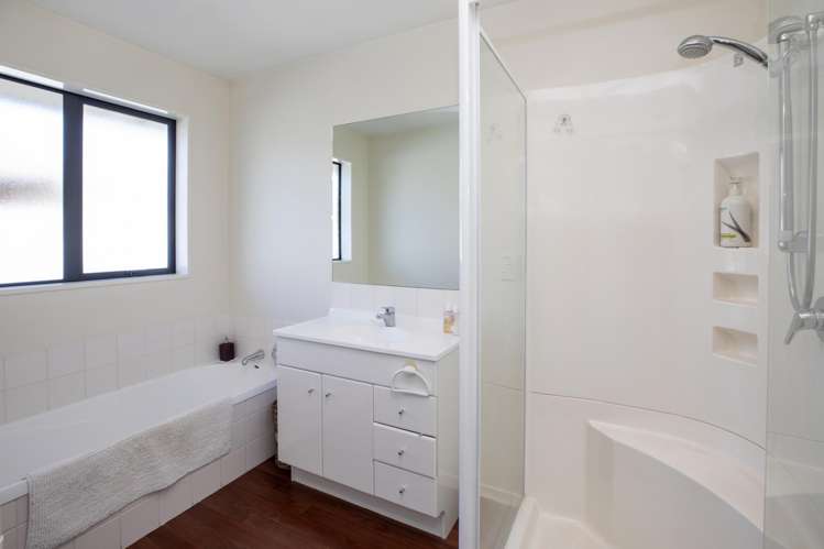 71 Springs Road Hornby_15