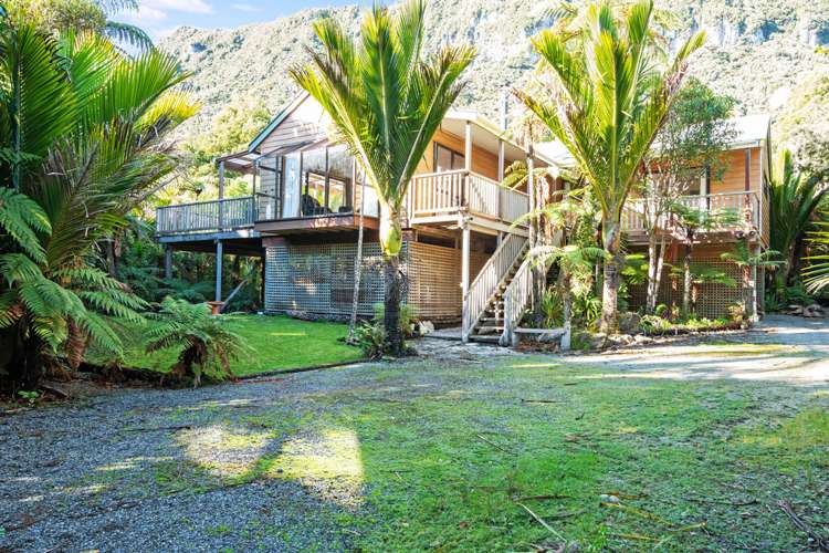 14 Hartmount Place Punakaiki_0